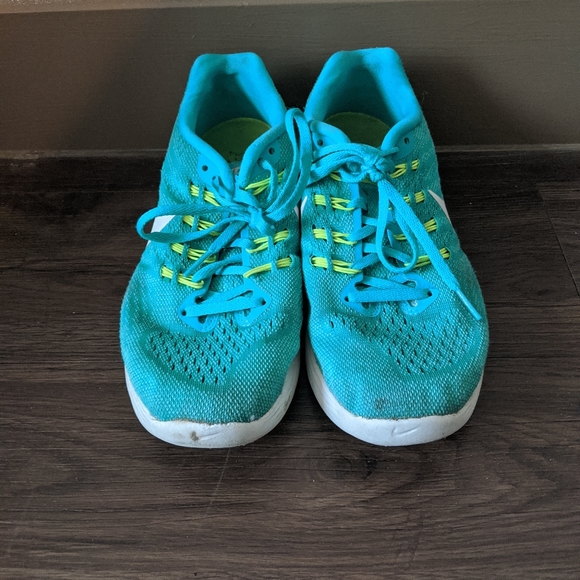 Womens Nike Sneakers - Picture 2 of 3